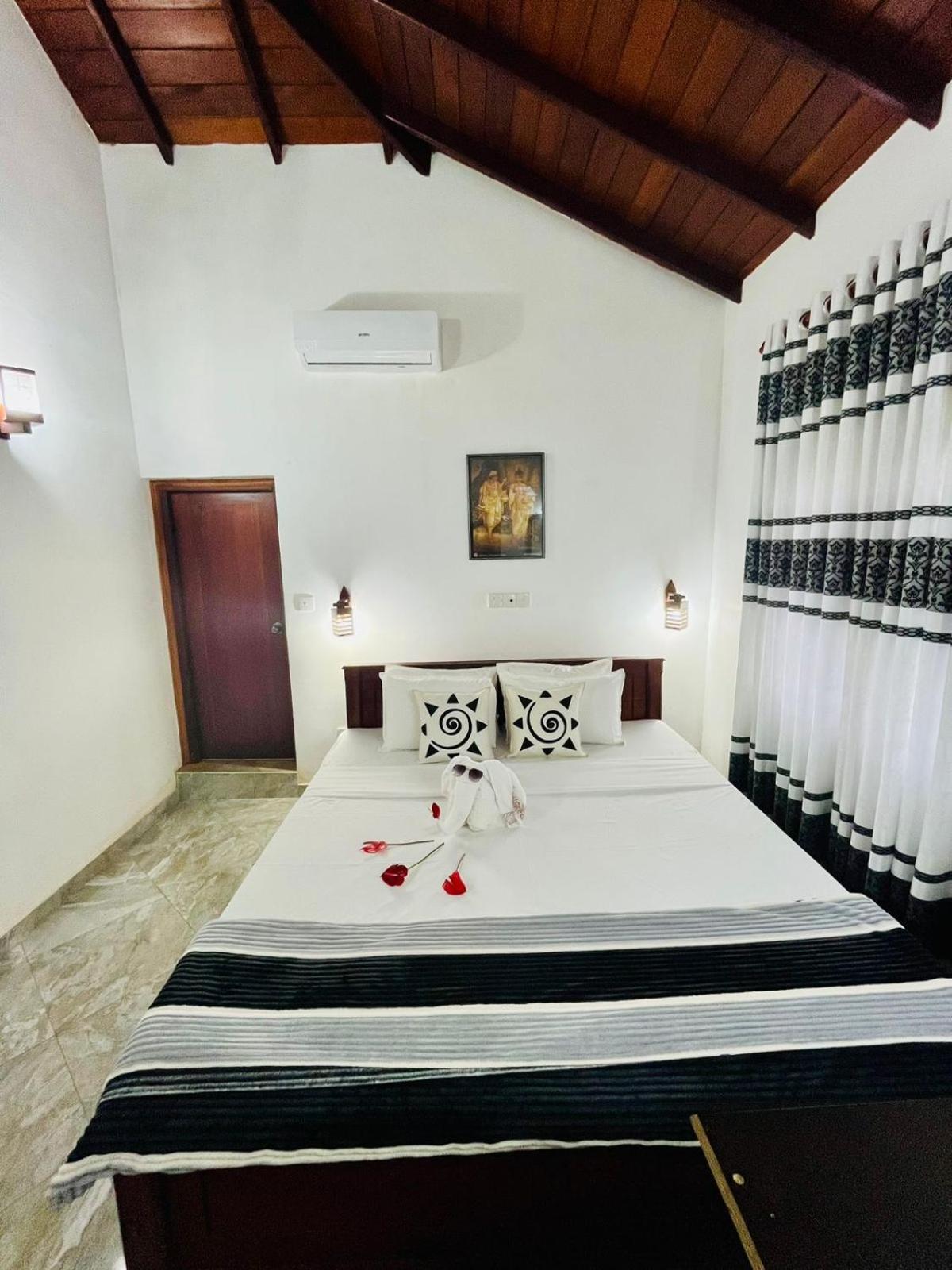 Villa Roy Bentota Exterior photo
